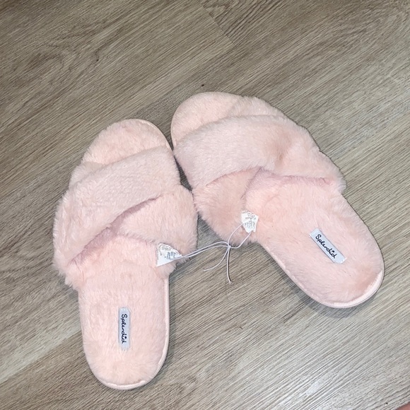 NWT Splendid Baby Pink Criss Cross Slippers - Picture 2 of 6